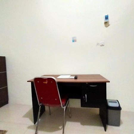 Homestay Danesti Syariah Near Bandara Sultan Hasanuddin Macasar Exterior foto